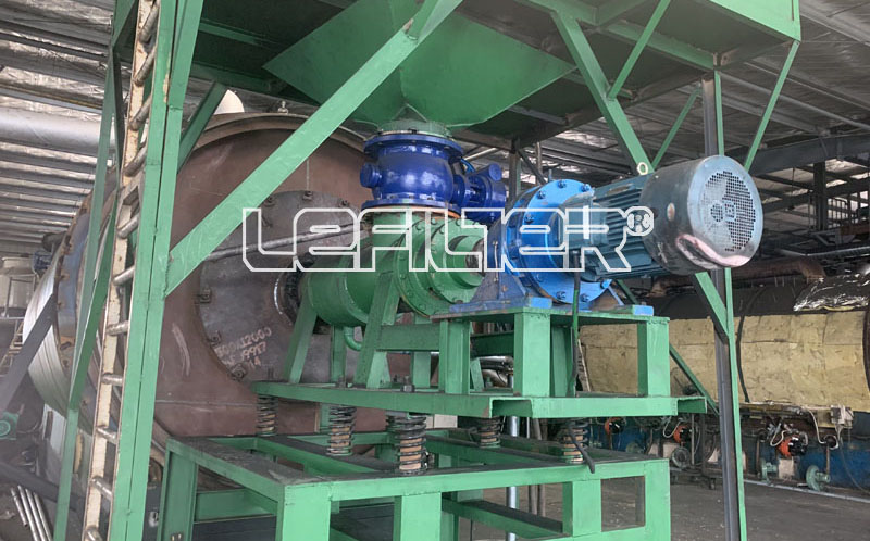 湖北某地順利投產(chǎn)的半連續(xù)式廢輪胎煉油項目 湖北某地順利投產(chǎn)的半連續(xù)式廢輪胎煉油項目