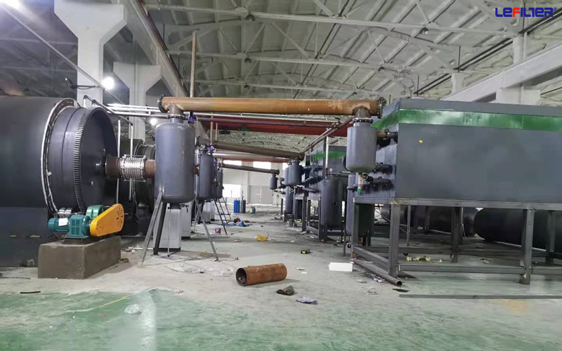 油泥熱裂解炭化設備安裝現場